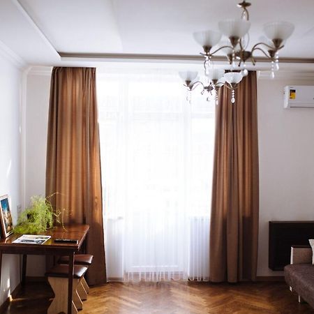 Затишна 1 Кімнатна Квартира, Вокзал Ivano-Frankivsk Exterior photo